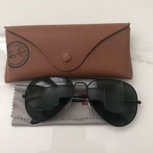 Ray-Ban Aviator Classic